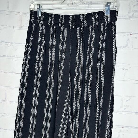 Silence & Noise small black & white pants - Picture 3 of 8